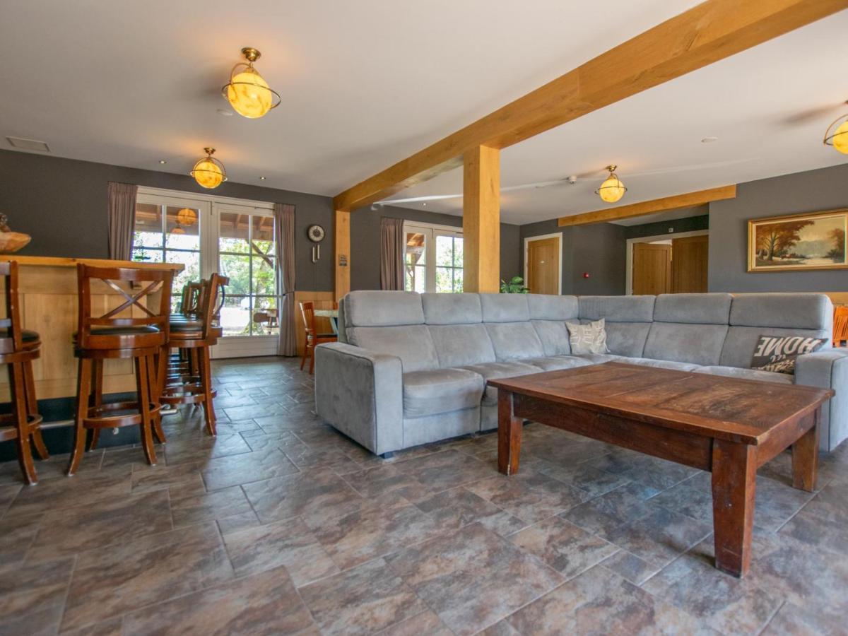 Lodge Slabroek Uden Luaran gambar