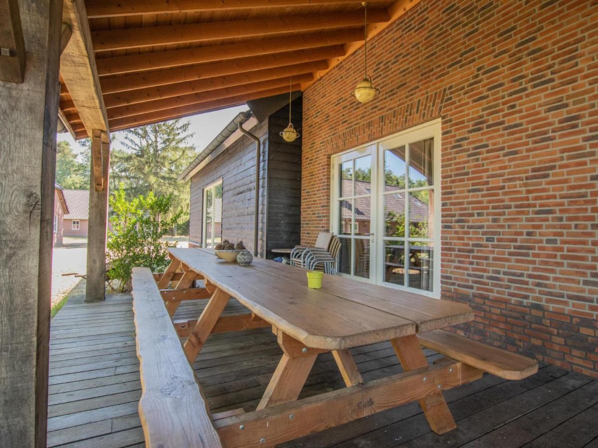 Lodge Slabroek Uden Luaran gambar